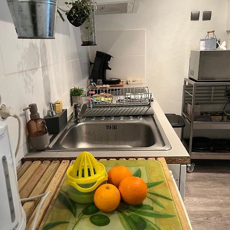 Le Studio - La Roquebrussanne Apartment Екстериор снимка