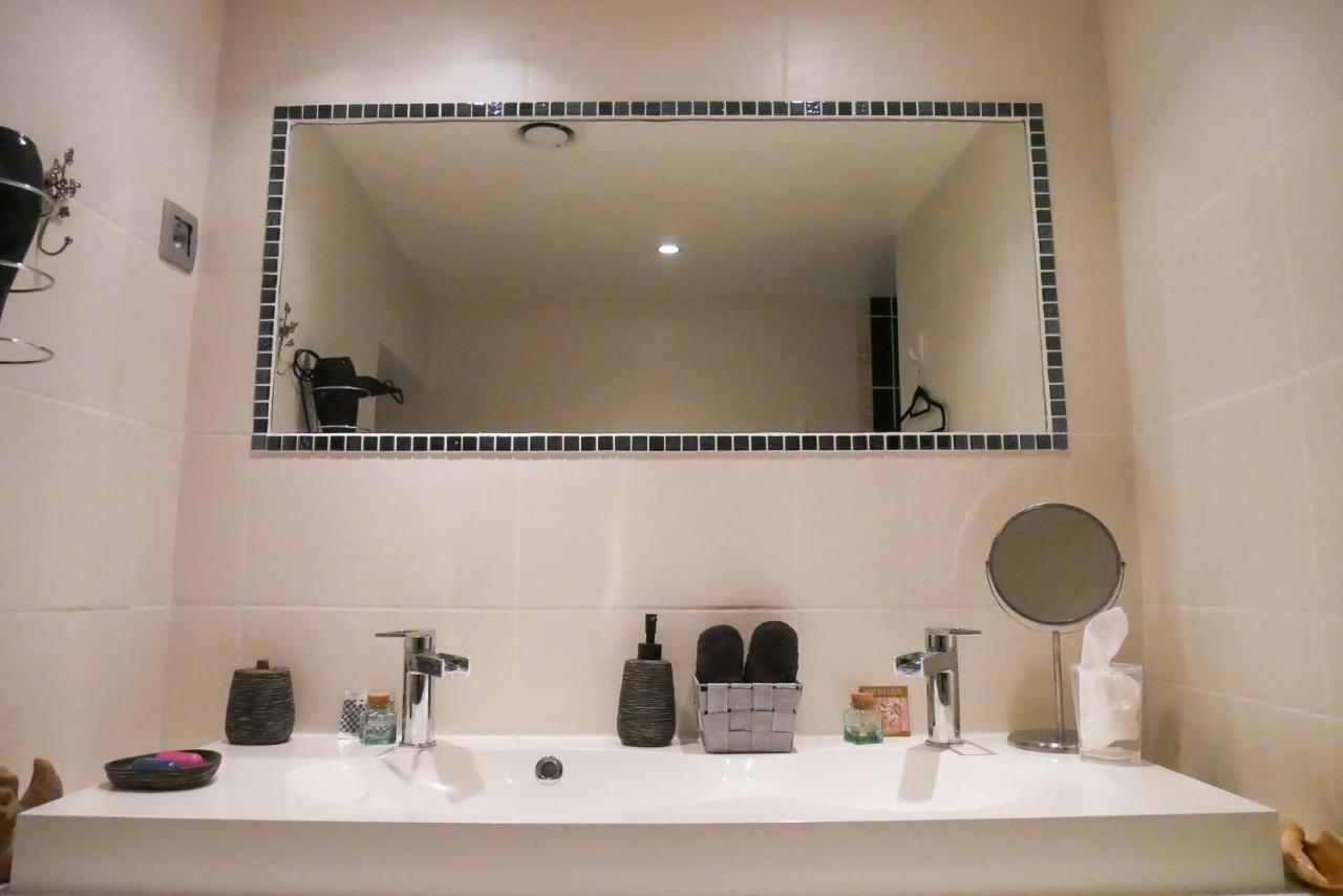 Le Studio - La Roquebrussanne Apartment Екстериор снимка
